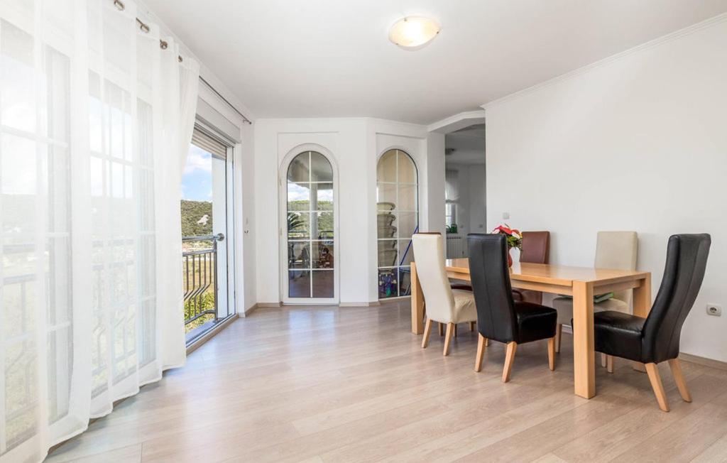 Apartments Dedic 苏佩塔斯卡德拉加 外观 照片